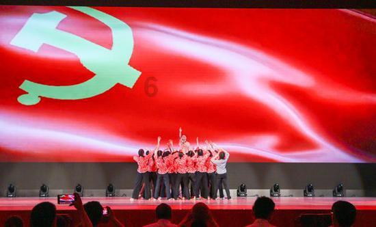 二手毛巾卖1560元冲上热搜，李湘辟谣